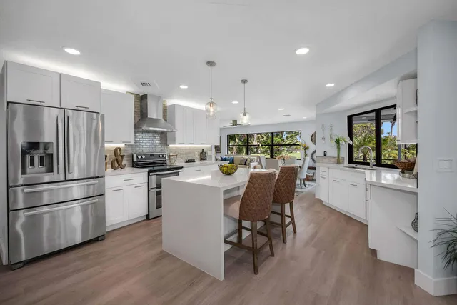 $879,000 | 143 St Andrews Boulevard, Naples, FL 34113