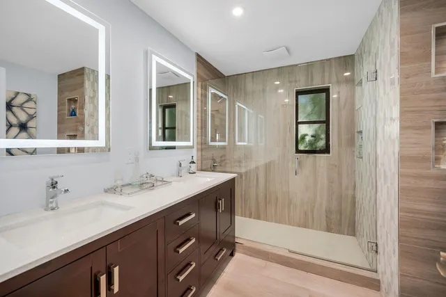 $879,000 | 143 St Andrews Boulevard, Naples, FL 34113