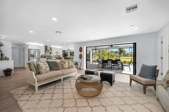 $879,000 | 143 St Andrews Boulevard, Naples, FL 34113