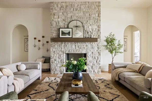 $1,649,900 | 20185 North Swire Grn Way, Boise, ID 83714