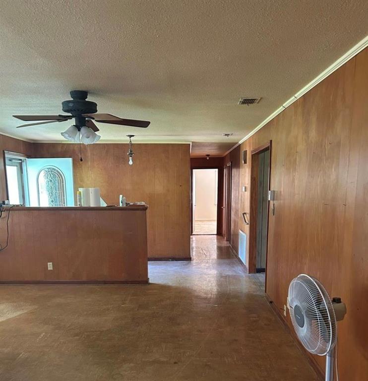 1015 West Hamilton Street Olney, TX 76374 - Photo 4 of 9