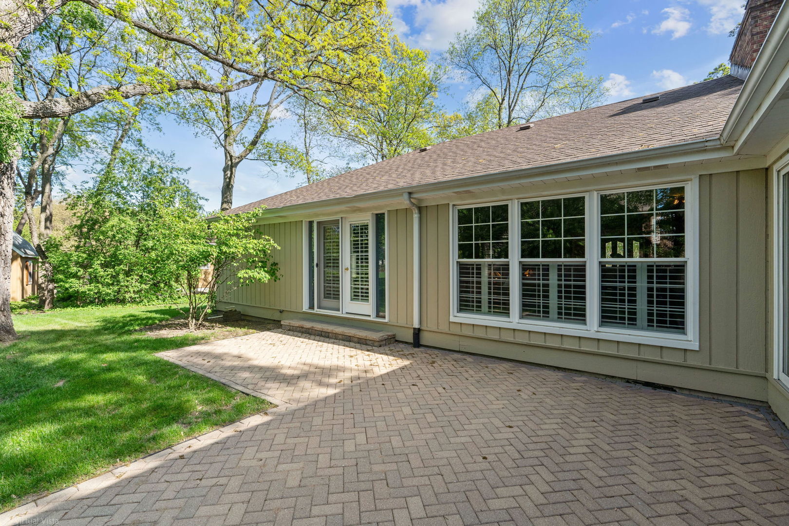 396 Jervey Lane Bartlett, IL 60103 - Photo 5 of 39 a view of a house with a yard