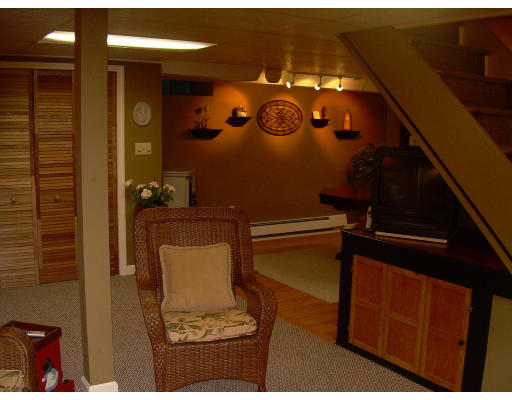 23 Homestead Road Holden, MA 01520 - Photo 13 of 16 Gallery Image 13