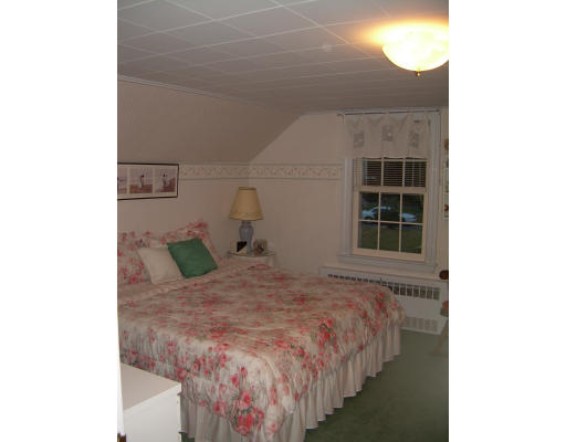 23 Homestead Road Holden, MA 01520 - Photo 10 of 16 Gallery Image 10