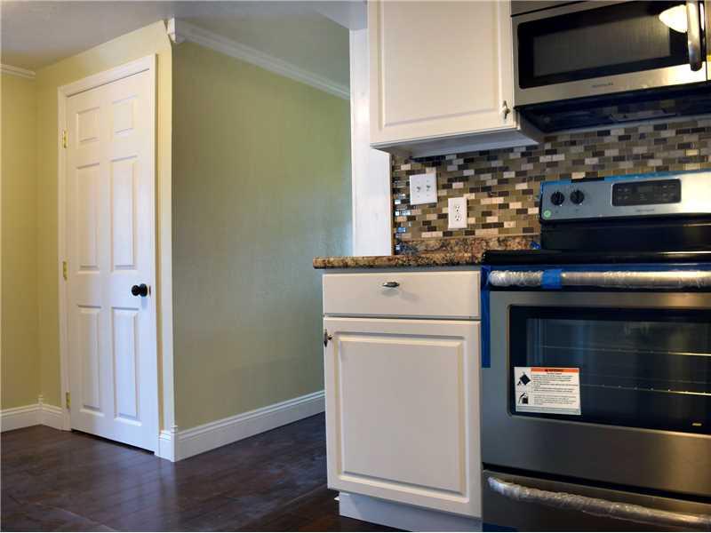 1037 Eckert Road Monaca, PA 15061 - Photo 3 of 20 Kitchen.