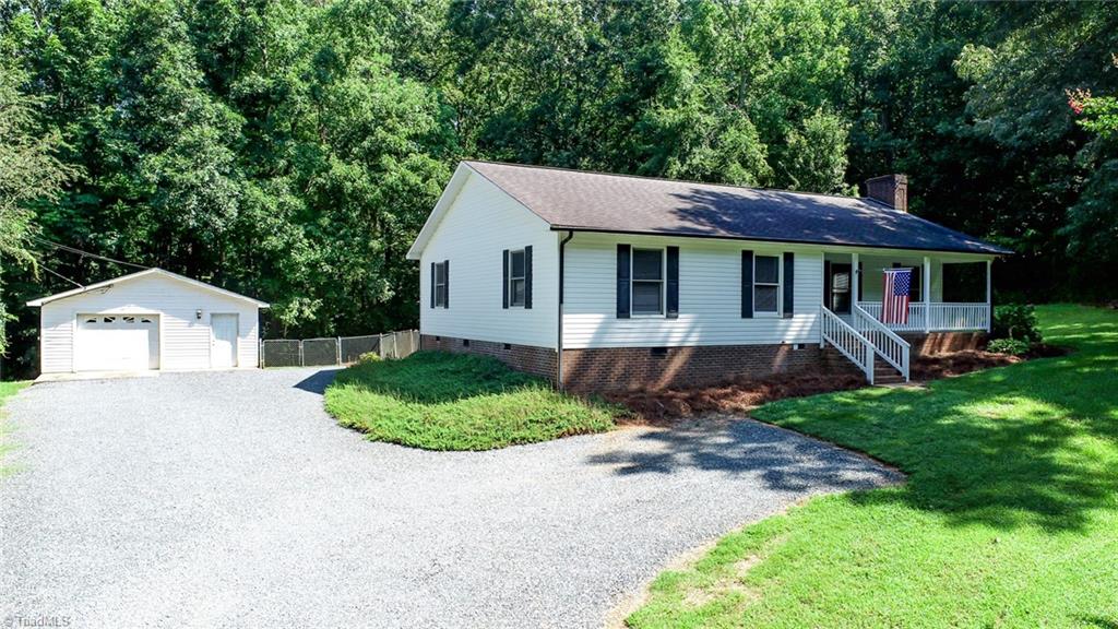 5648 Riverside Acres Court Trinity, NC 27370 - Photo 5 of 50