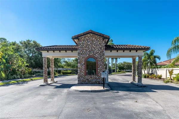 $3,250 | 2217 6th Street East, Palmetto, FL 34221