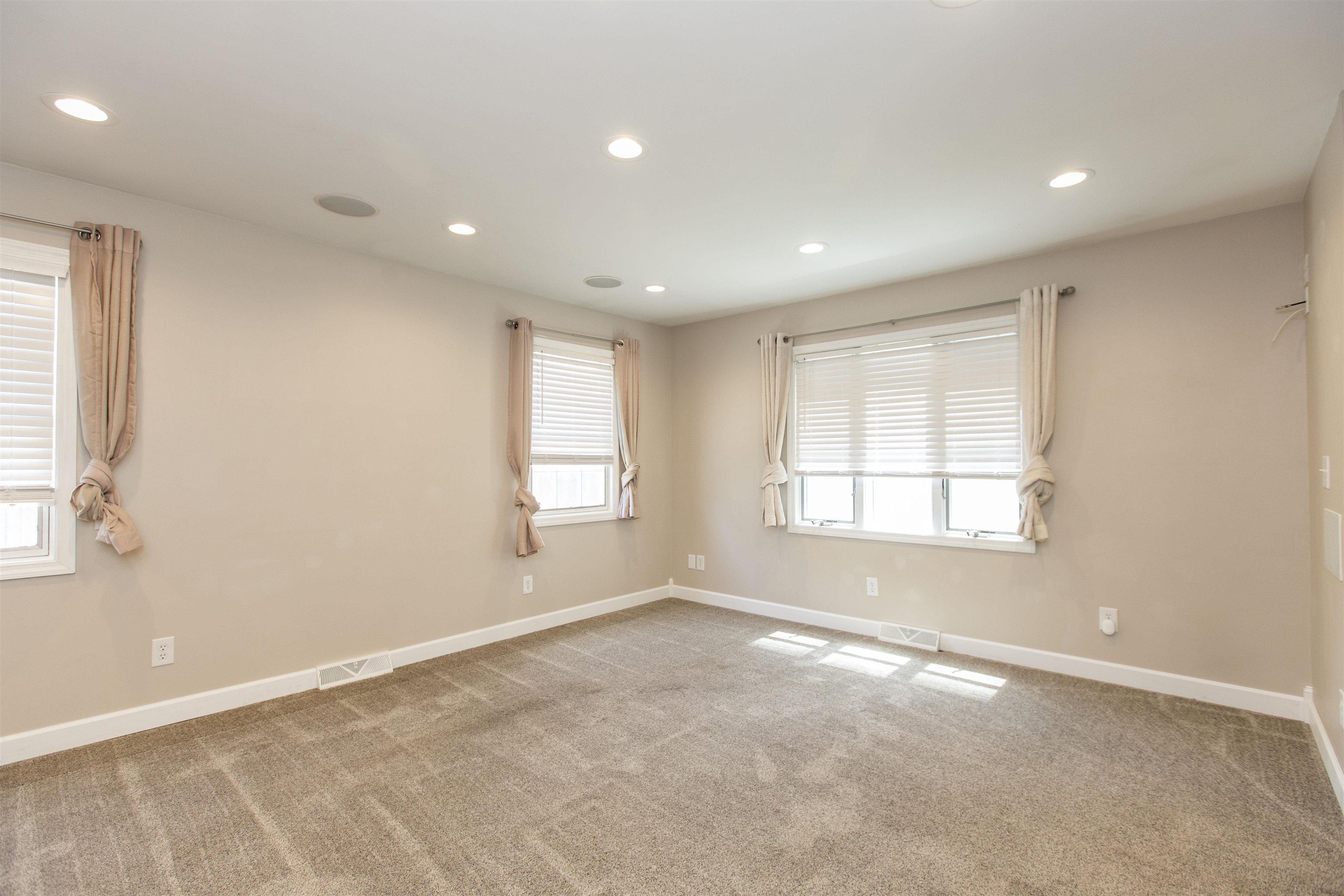 2029 Riverside Drive South Bend, IN 46616 - Photo 11 of 23 Gallery Image 11