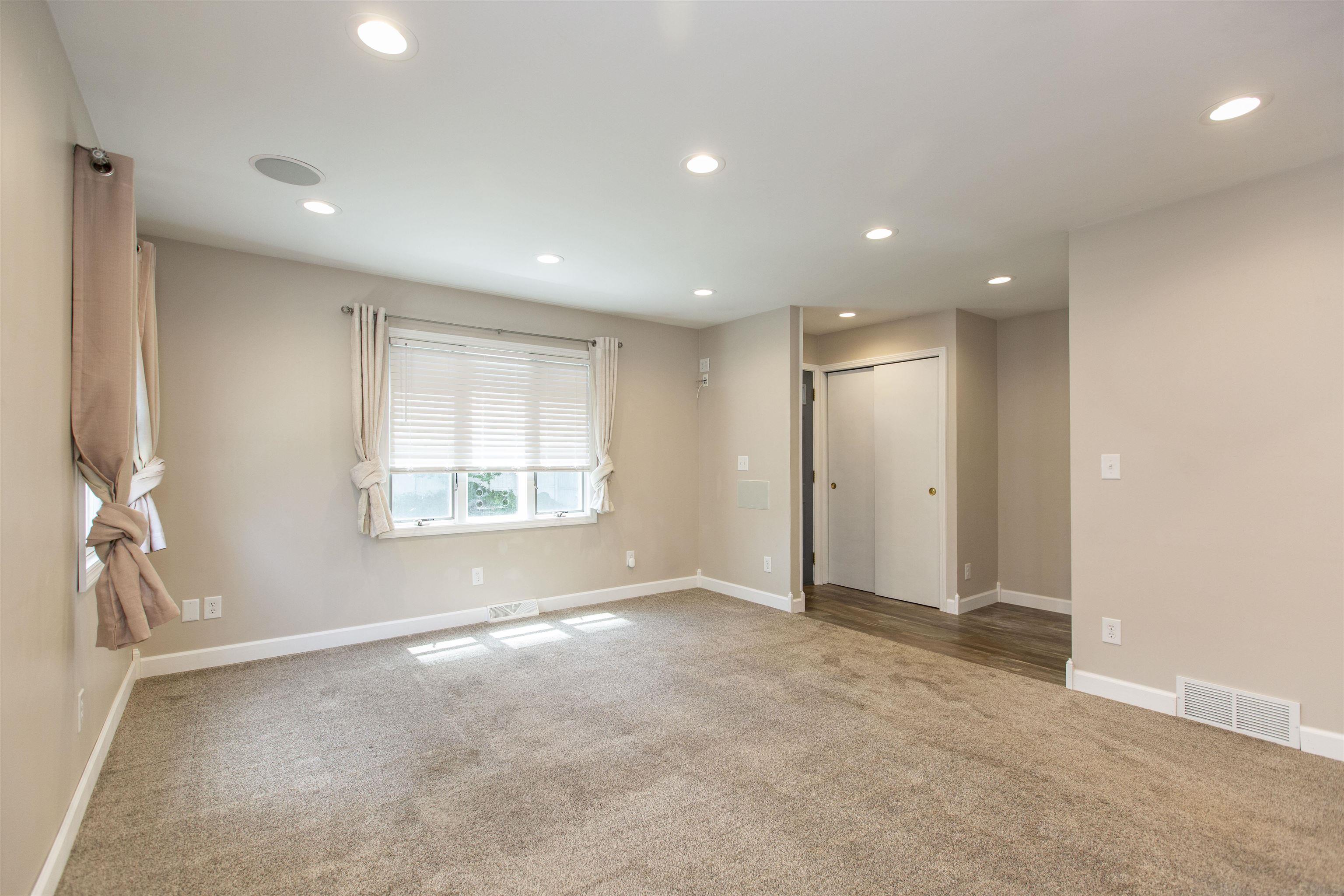 2029 Riverside Drive South Bend, IN 46616 - Photo 13 of 23 Gallery Image 13
