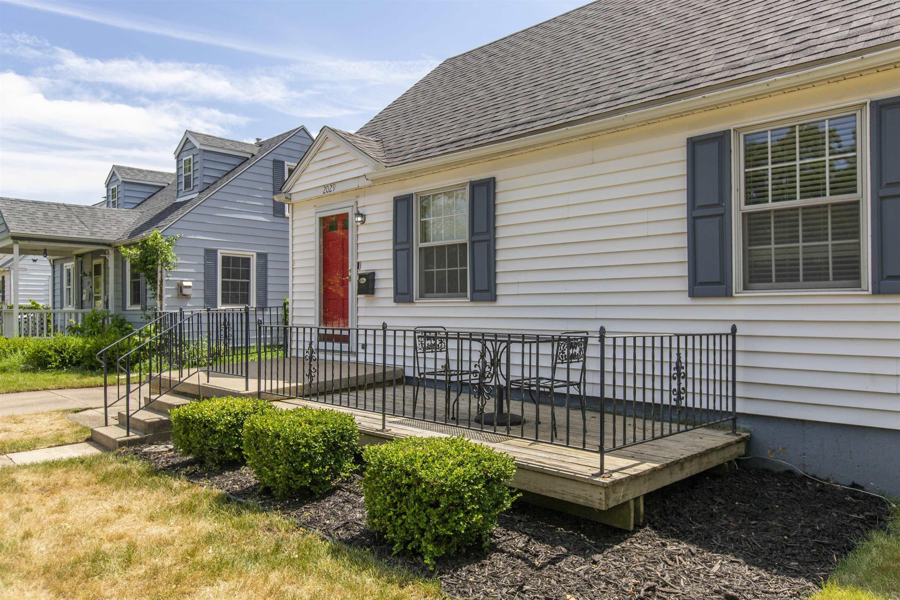 2029 Riverside Drive South Bend, IN 46616 - Photo 2 of 23 Gallery Image 2