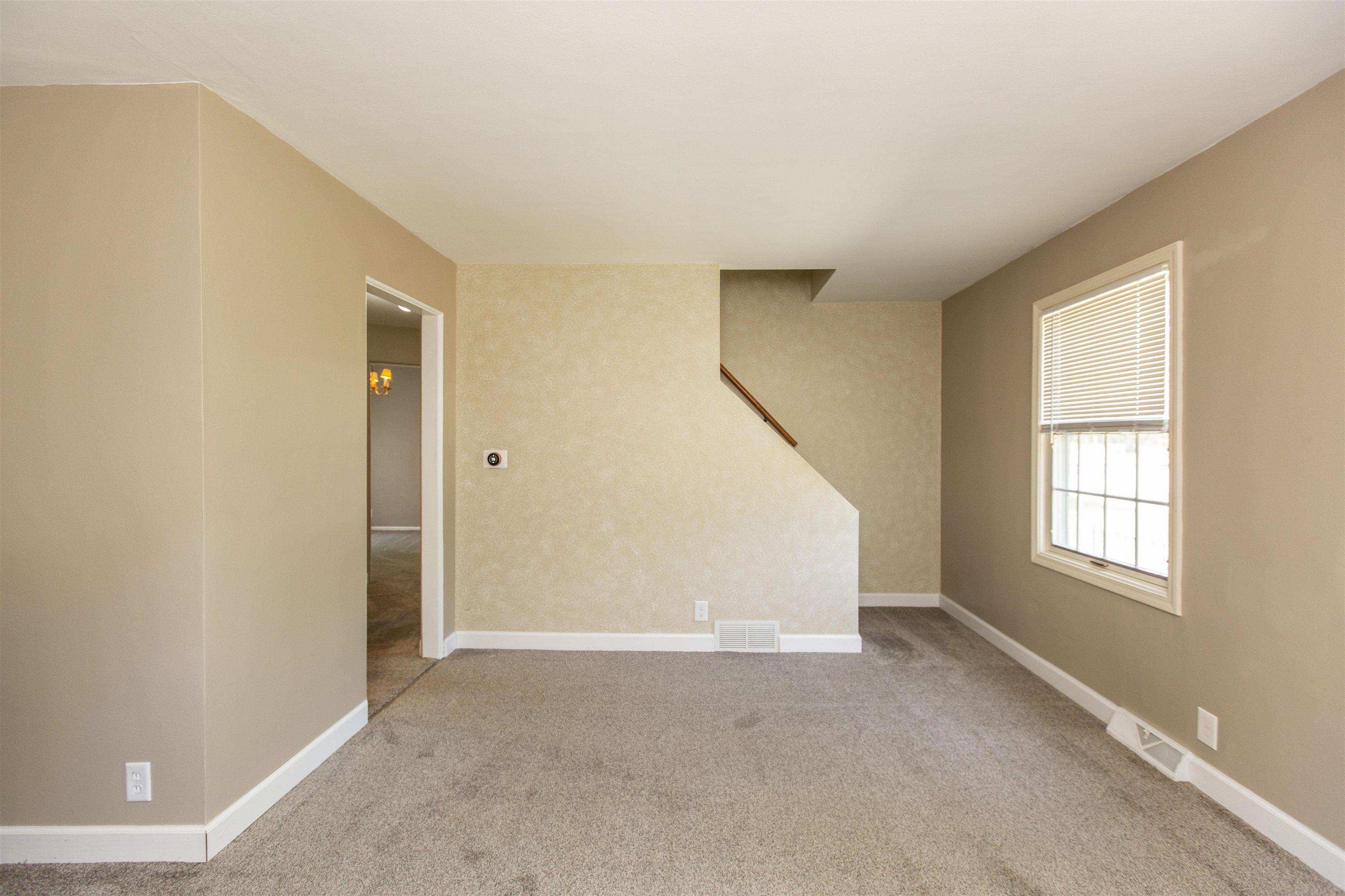 2029 Riverside Drive South Bend, IN 46616 - Photo 5 of 23 Gallery Image 5