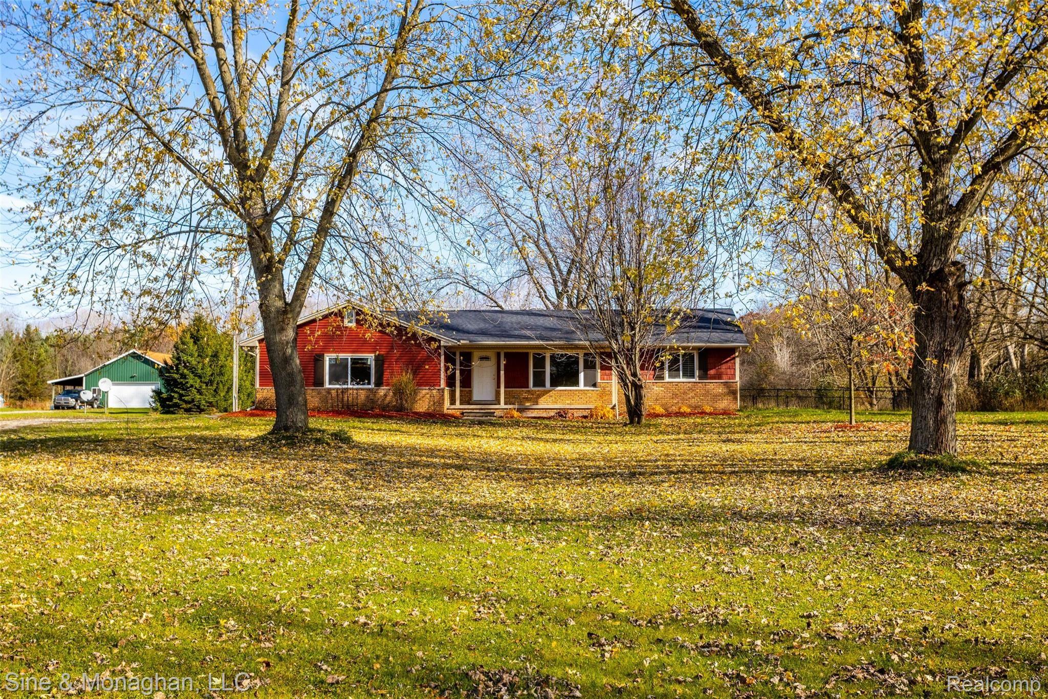 1745 South Allen Road St. Clair, MI 48079 - Photo 3 of 42 1745 S Allen L029.jpg