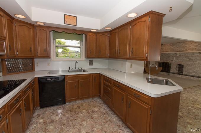 3465 Bittersweet Road Center Valley, PA 18034 - Photo 7 of 35 Gallery Image 7