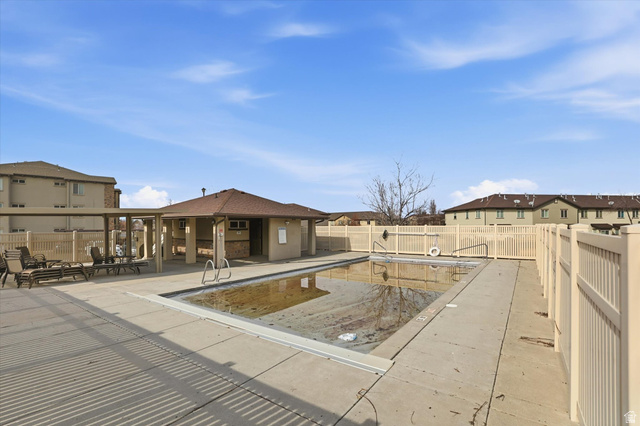 281 650 North, Unit B Centerville, UT 84014 - Photo 36 of 53