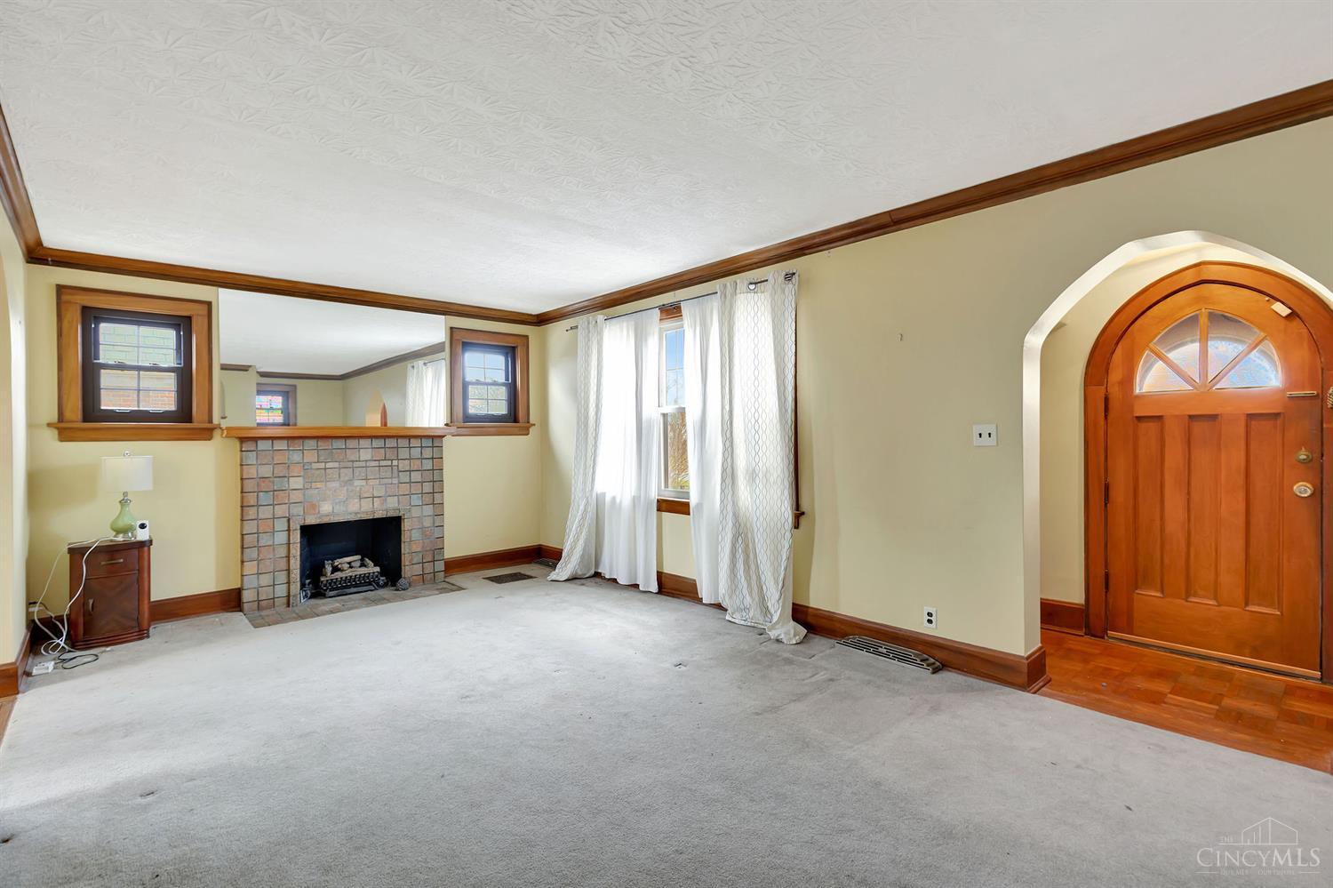 4346 Ridgeview Avenue Cincinnati, OH 45238 - Photo 6 of 44 Gallery Image 6