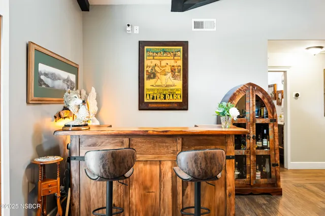 $2,850,000 | 2550 Elk Grove Road, Solvang, CA 93463