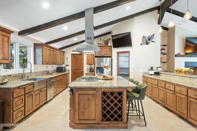 $2,850,000 | 2550 Elk Grove Road, Solvang, CA 93463