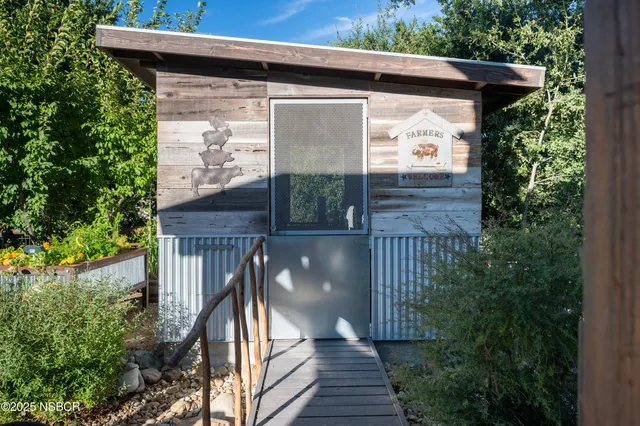 $2,850,000 | 2550 Elk Grove Road, Solvang, CA 93463