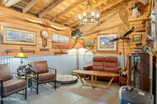 $2,850,000 | 2550 Elk Grove Road, Solvang, CA 93463