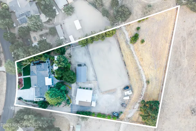 $2,850,000 | 2550 Elk Grove Road, Solvang, CA 93463