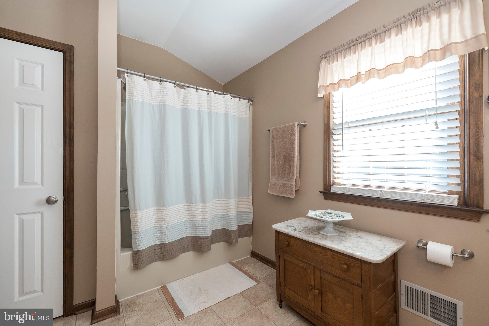 201 Julie Road Chalfont, PA 18914 - Photo 29 of 45 Gallery Image 29