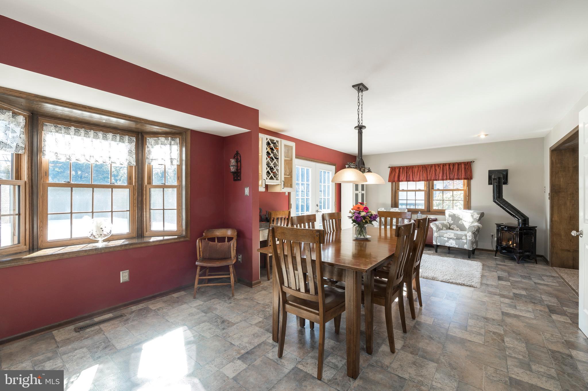 201 Julie Road Chalfont, PA 18914 - Photo 7 of 45 Gallery Image 7