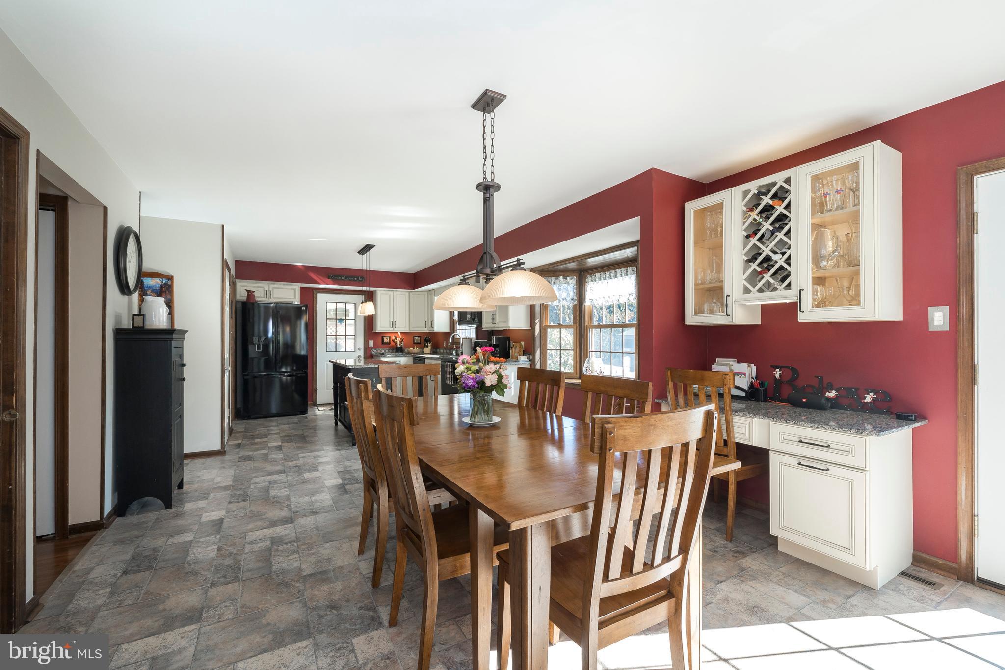 201 Julie Road Chalfont, PA 18914 - Photo 8 of 45 Gallery Image 8