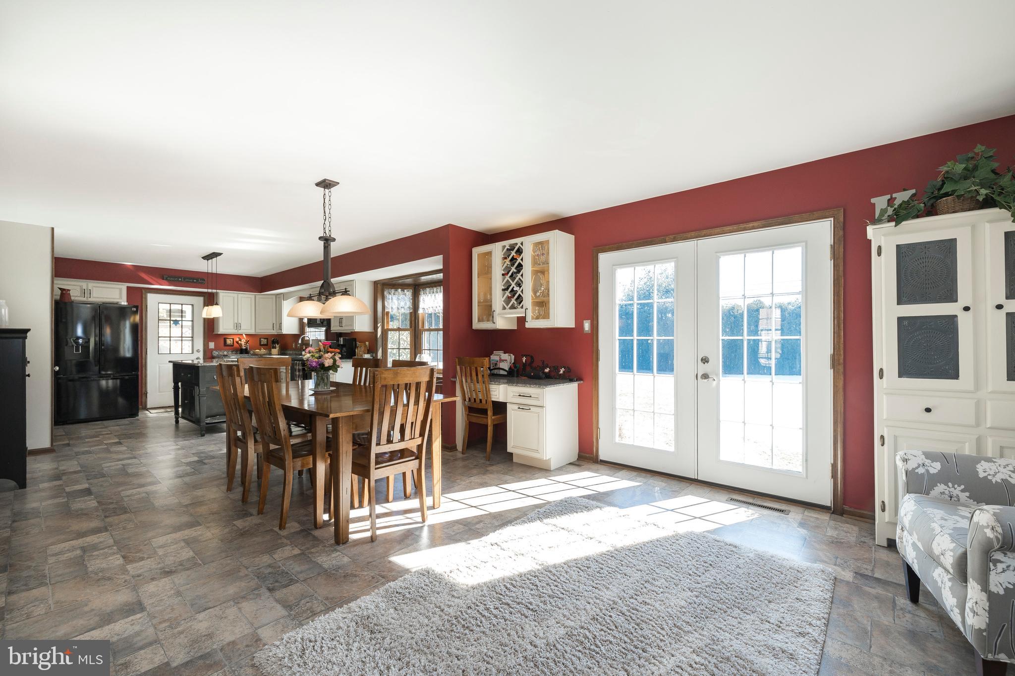 201 Julie Road Chalfont, PA 18914 - Photo 9 of 45 Gallery Image 9