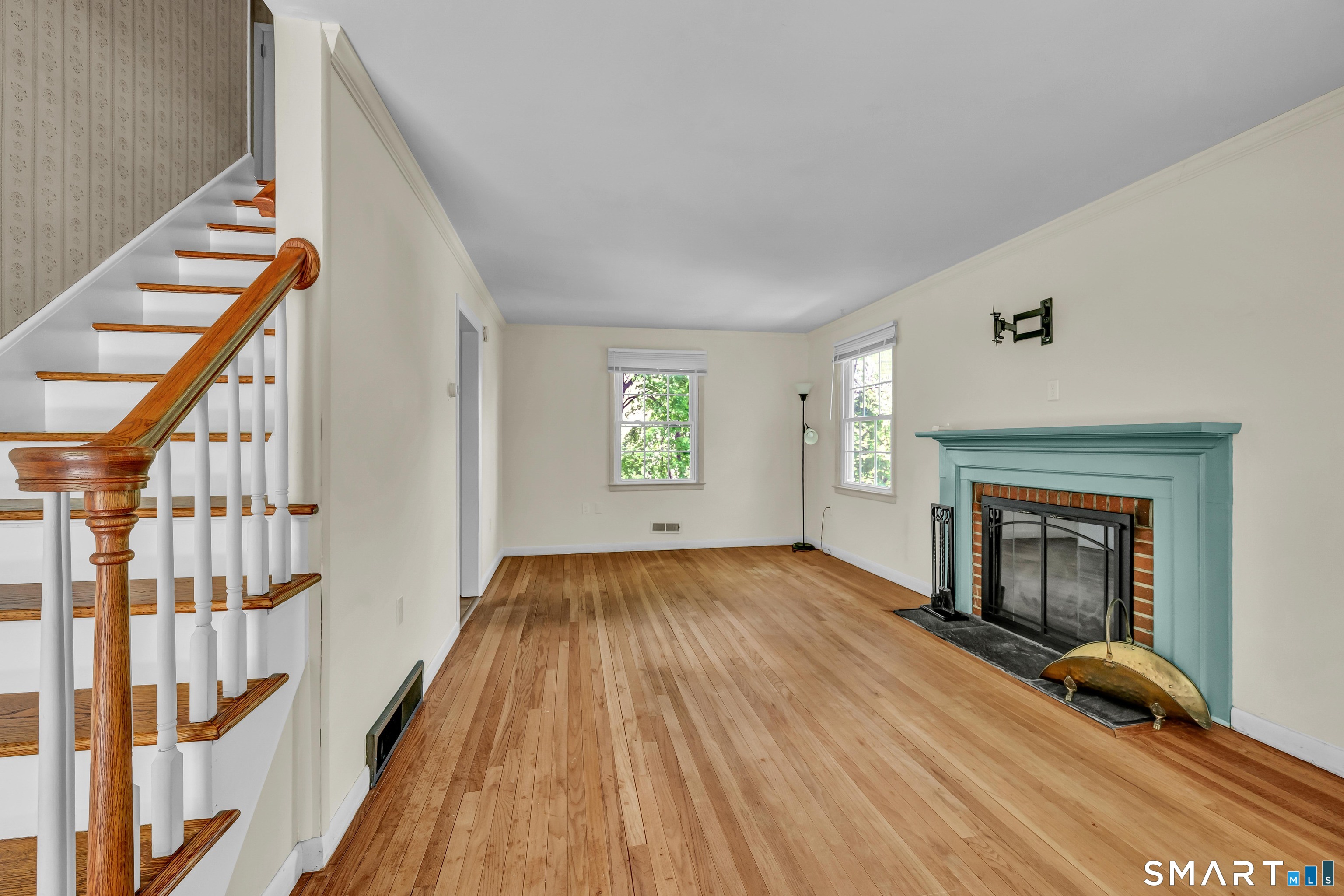 3 Mountain Road Danbury, CT 06810 - Photo 8 of 34