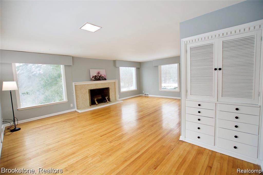 31315 Franklin Road Franklin, MI 48025 - Photo 5 of 40
