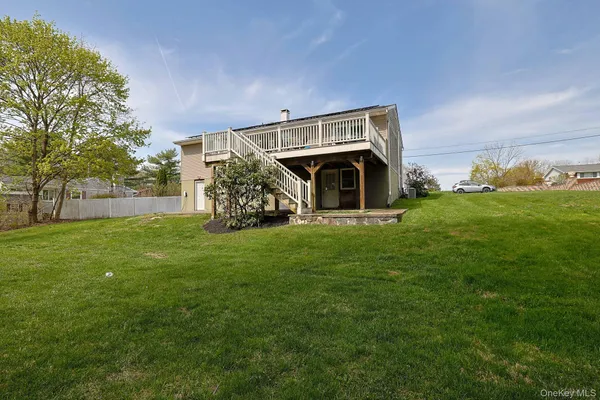 $400,000 | 4 North Drive, Poughkeepsie, NY 12603