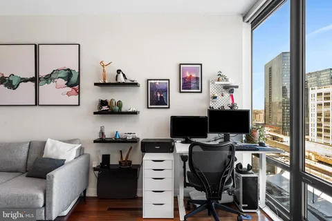 $449,000 | 2101 Market Street, Unit 908, Philadelphia, PA 19103