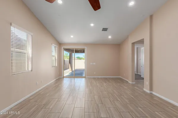 $2,400 | 12436 West Myrtle Court, Glendale, AZ 85307