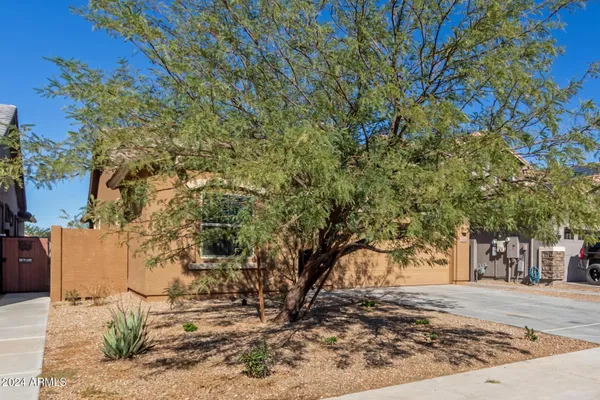 $2,400 | 12436 West Myrtle Court, Glendale, AZ 85307