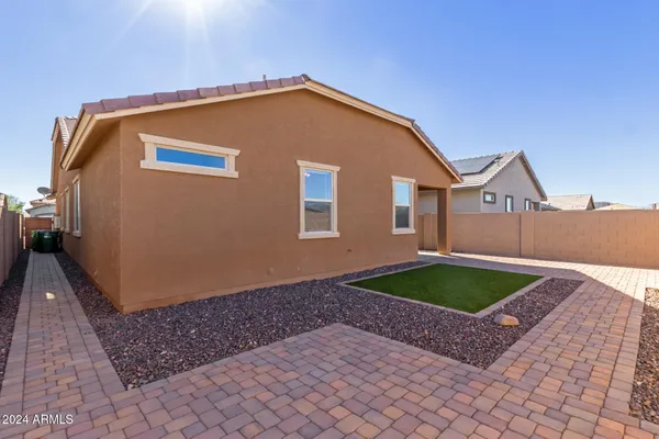 $2,400 | 12436 West Myrtle Court, Glendale, AZ 85307