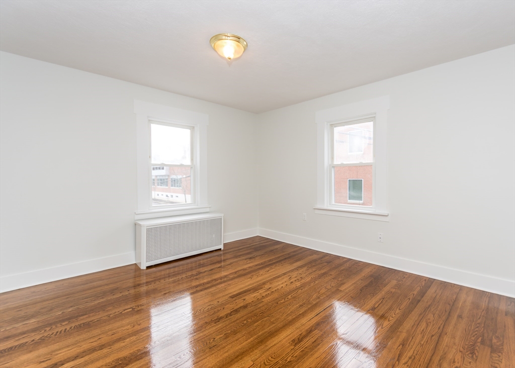10 Foundry Avenue, Unit 10 Waltham, MA 02453 - Photo 9 of 17