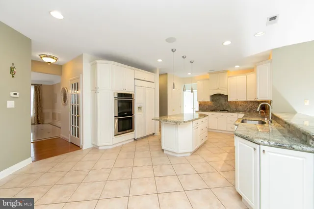 $1,195,000 | 15 Richland Drive, Mount Laurel, NJ 08054