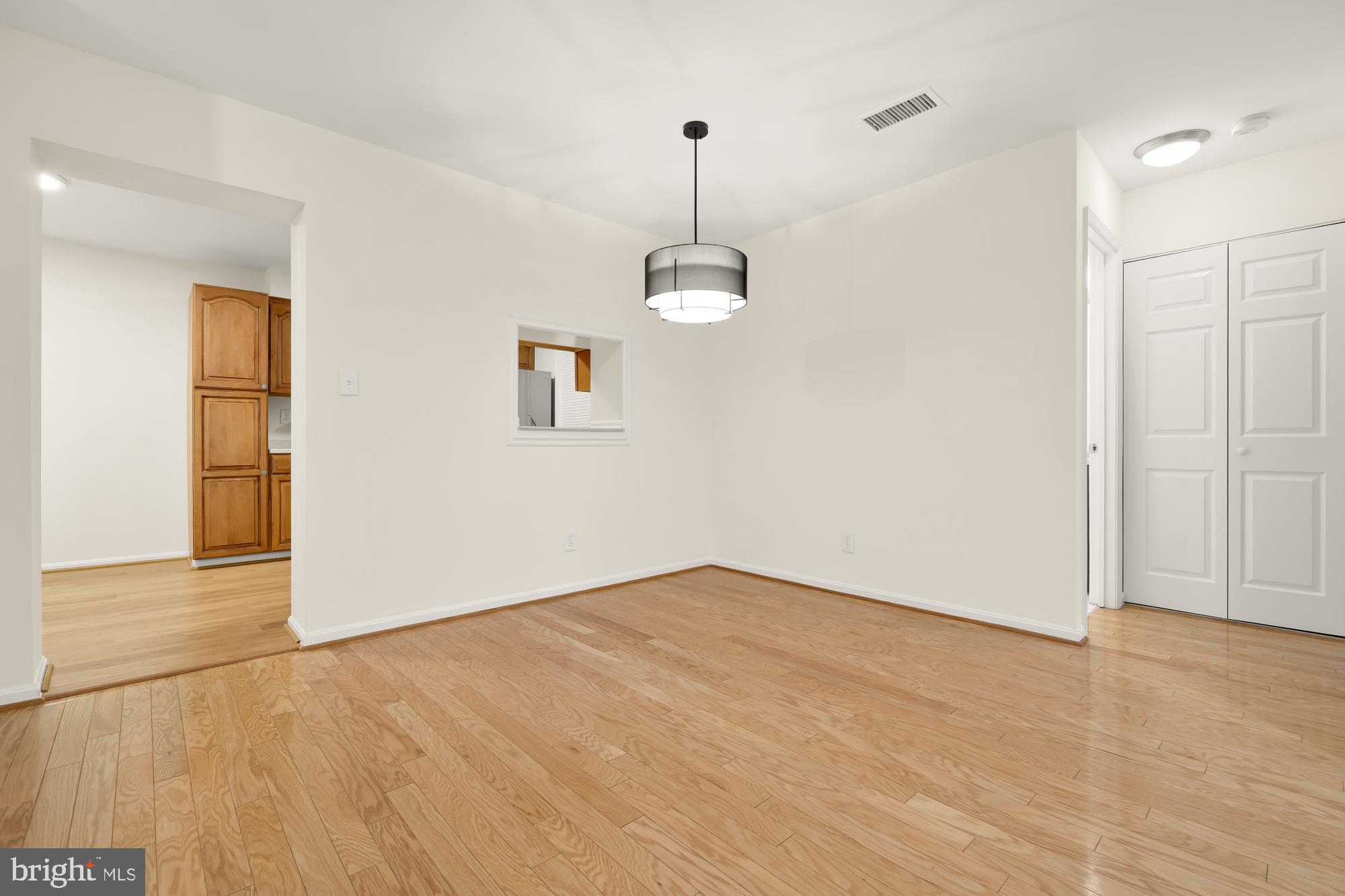 5932 Cove Landing Road, Unit 101 Burke, VA 22015 - Photo 10 of 45 Gallery Image 10