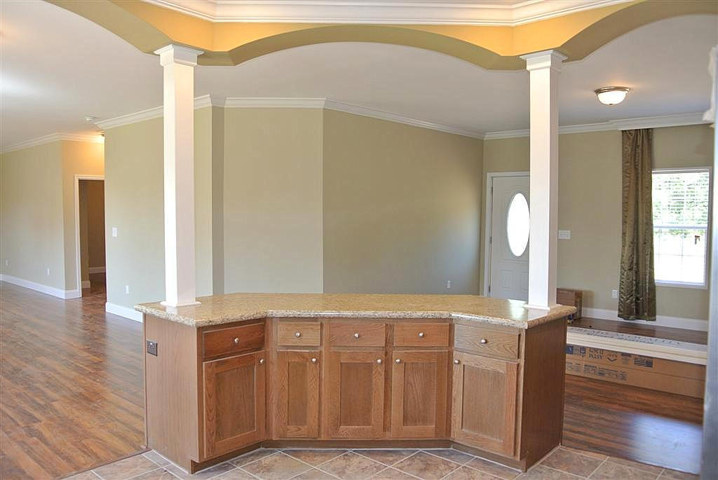 4044 Light Pink Road Louisville, TN 37777 - Photo 18 of 40 Granite Countertops