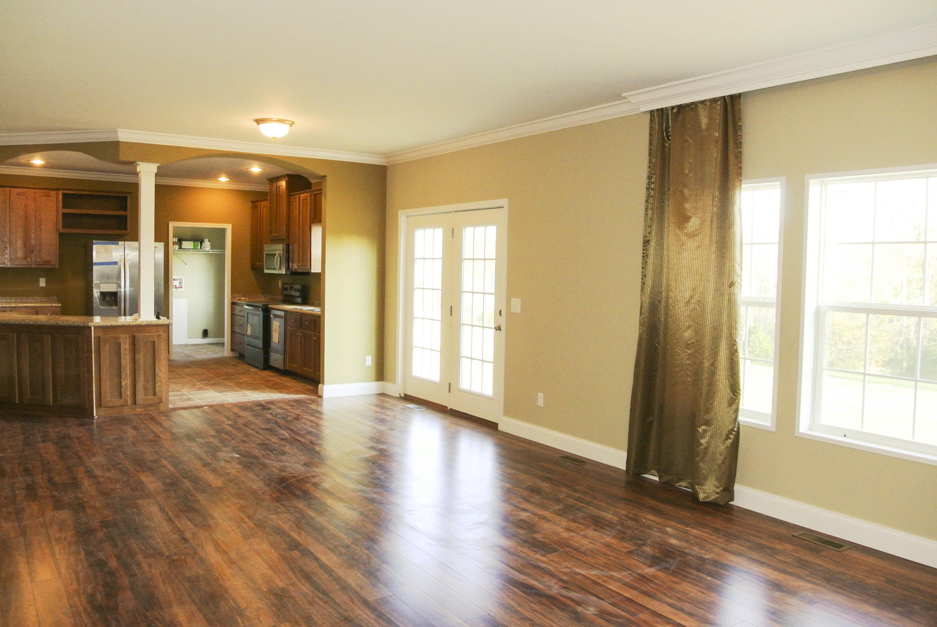 4044 Light Pink Road Louisville, TN 37777 - Photo 20 of 40 Living Room into Kitchen