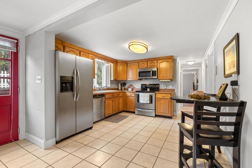 10 Maple Street Hudson, MA 01749 - Photo 14 of 33 Gallery Image 14