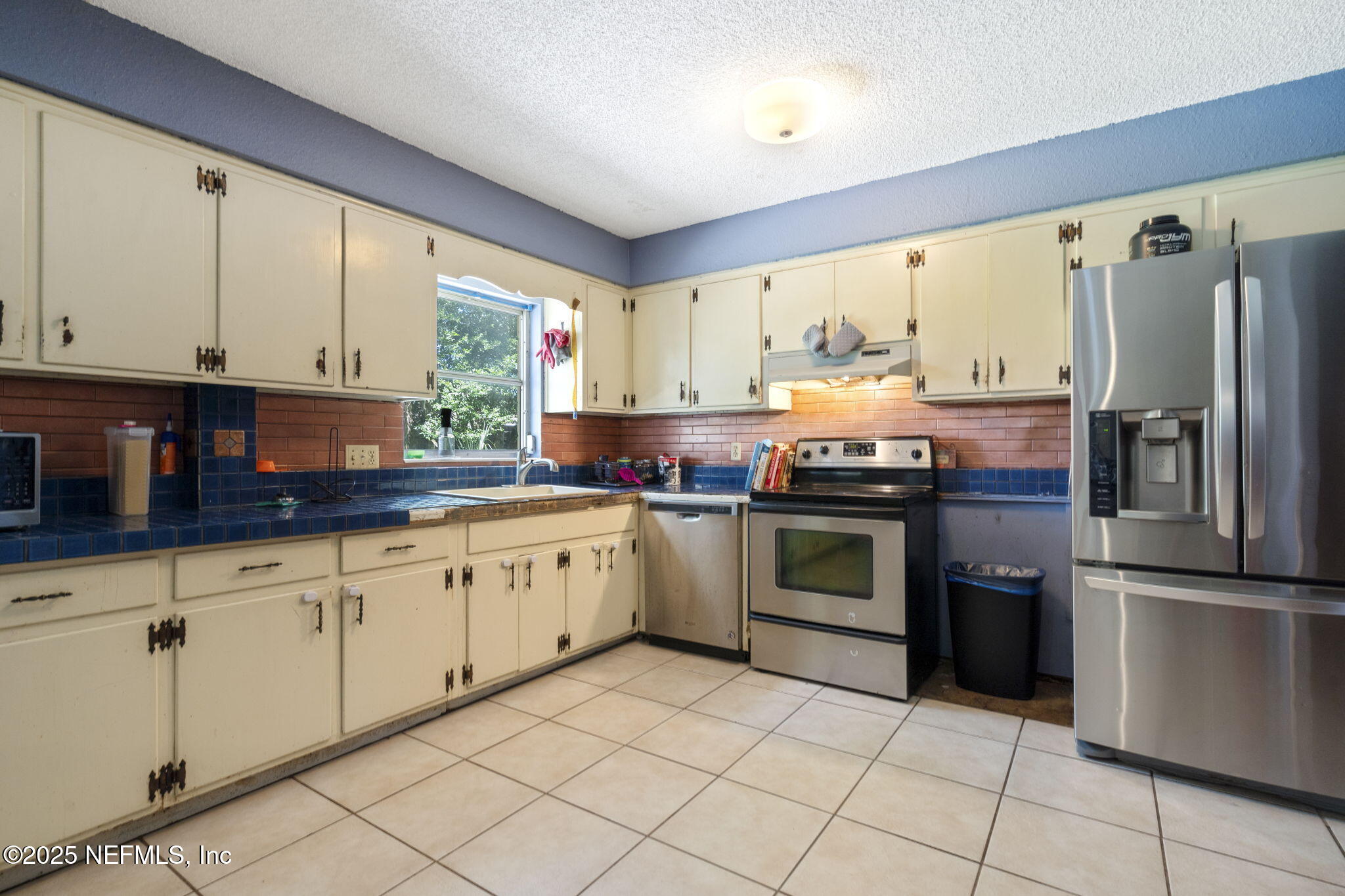 5822 Rover Drive Jacksonville, FL 32244 - Photo 5 of 26 13-5822 Rover Dr, Jacksonville, FL 32244