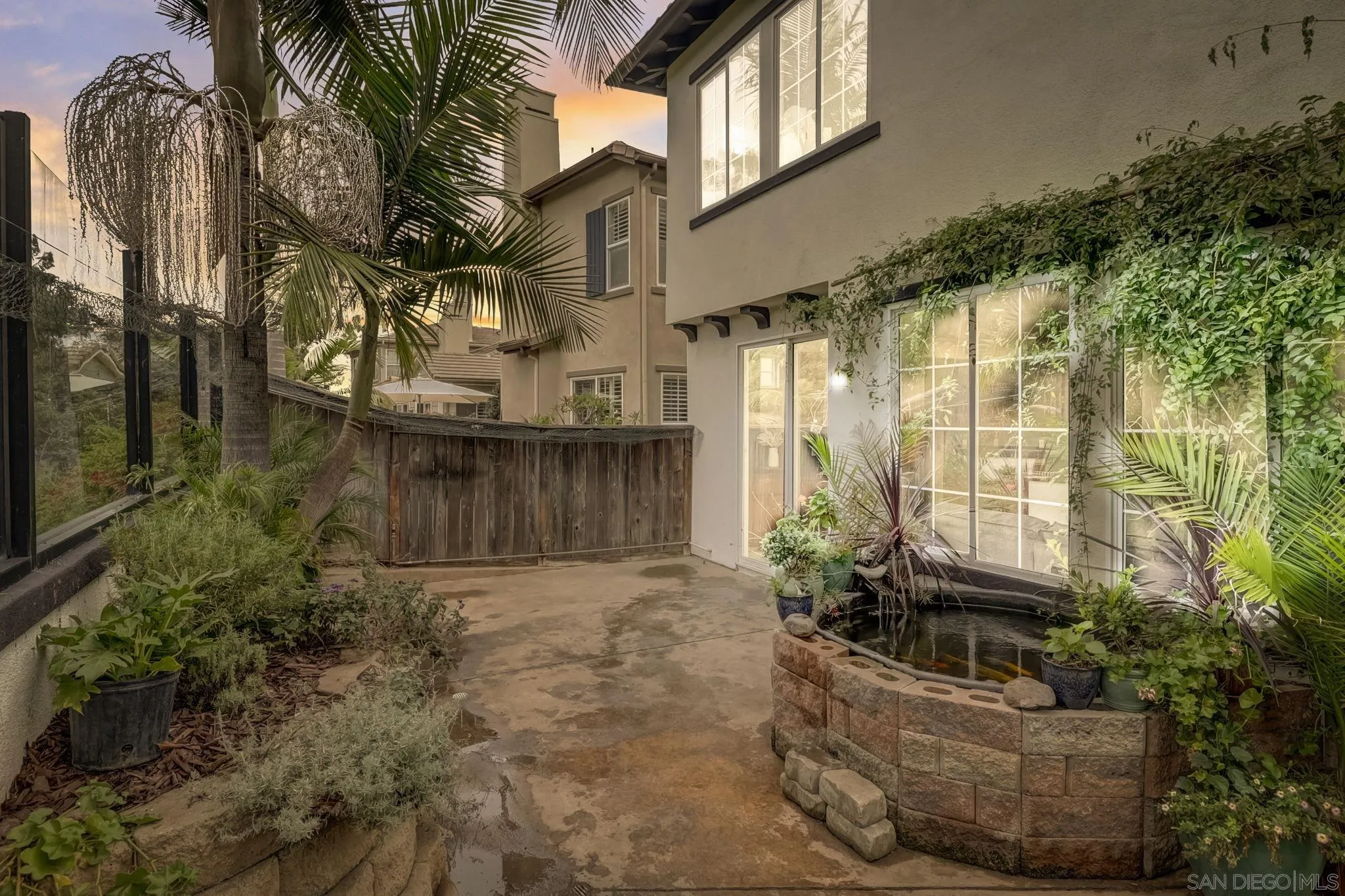 648 Beach Street Encinitas, CA 92024 - Photo 26 of 31 a view of a potted plants on a sidewalk