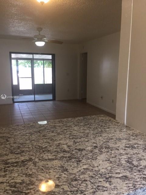 1575 Owl Road Homestead, FL 33035 - Photo 4 of 17 Gallery Image 4