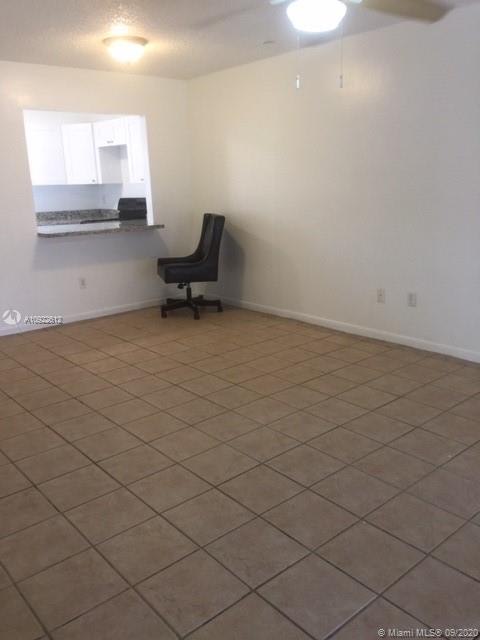1575 Owl Road Homestead, FL 33035 - Photo 5 of 17 Gallery Image 5