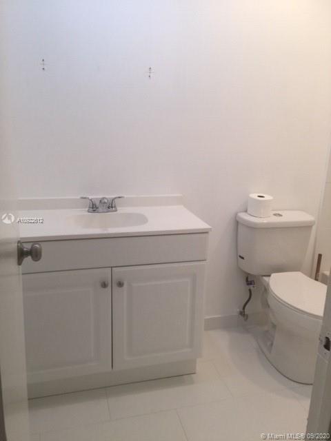 1575 Owl Road Homestead, FL 33035 - Photo 8 of 17 Gallery Image 8