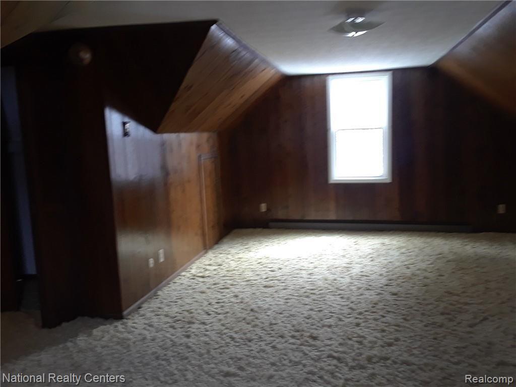 2838 Pleasant Valley Road Brighton, MI 48114 - Photo 6 of 11 79522170-9787-4A17-A926-589C719ED594.jpeg