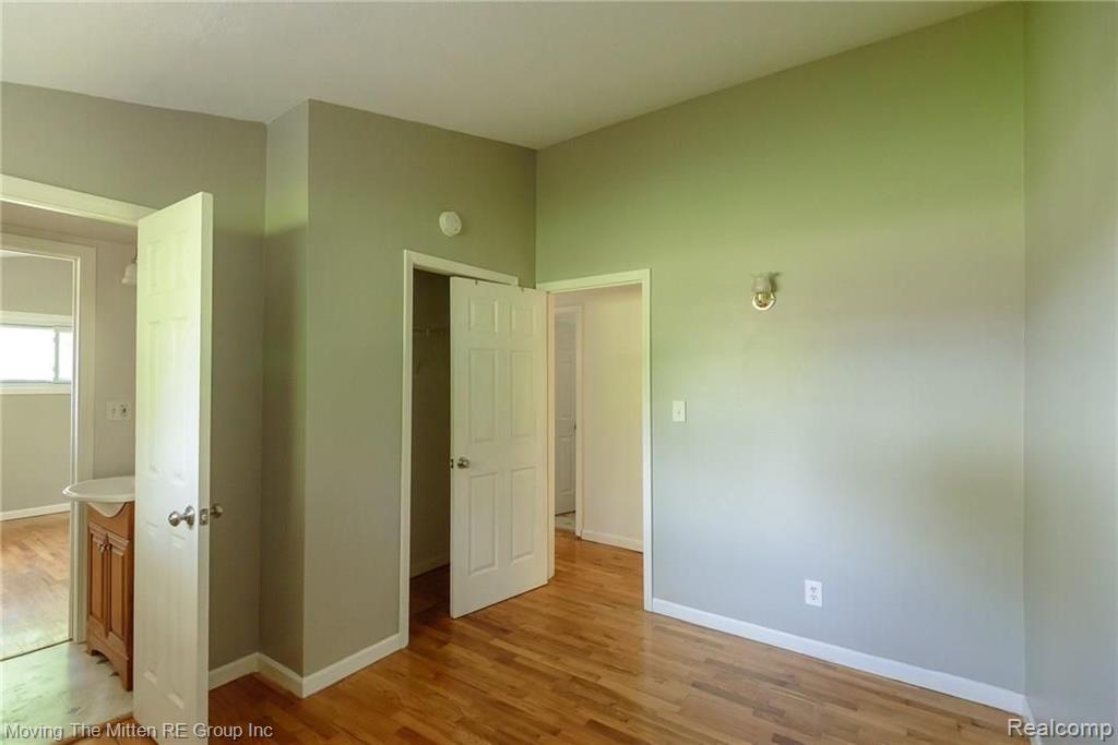 8431 Belleville Road Belleville, MI 48111 - Photo 28 of 42