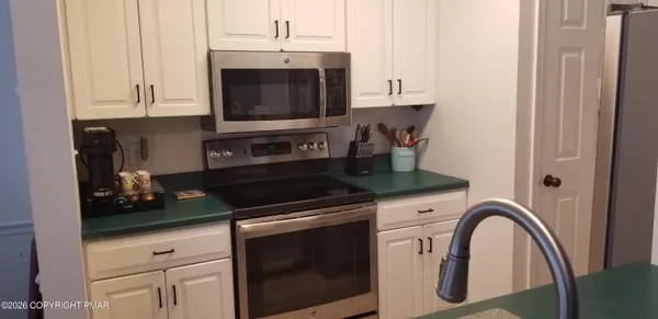 $599,900 | 19 Midlake Drive, Unit 302C, Lake Harmony, PA 18624