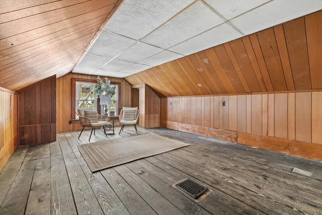 $279,900 | 1503 74th Street, Kenosha, WI 53143